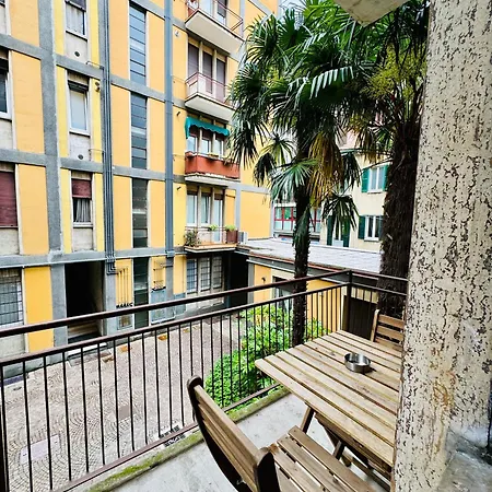 Apartamento Tiny & Cosy Flat In