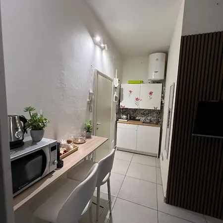 Tiny & Cosy Flat In Appartement *